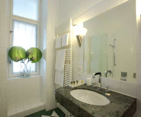 Badezimmer - Grande Suite im Appartement-Hotel an der Riemergasse
